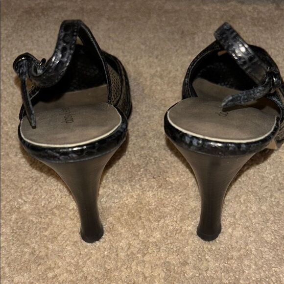 DAISY FUENTES CECILE BLACK SLINGBACK HEELS - Picture 3 of 6